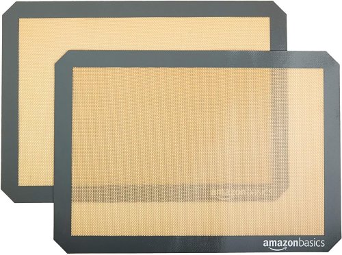 Lot de 2 tapis de cuisson en silicone rectangulaires Amazon Basics, Beige / Gris